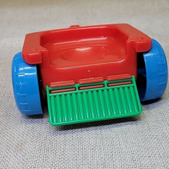 Vintage Hasbro Playskool Weebles Tractor/wagon and 2 Zoo Zoo shakers - Picture 8 of 11